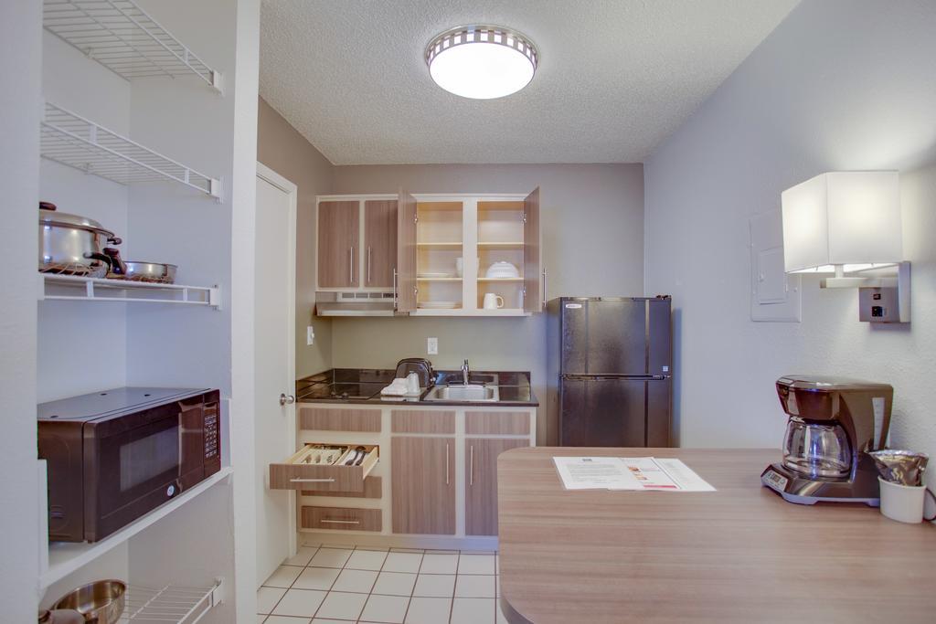 Studio 6-Houston, Tx - Northwest Hwy 290 Room photo